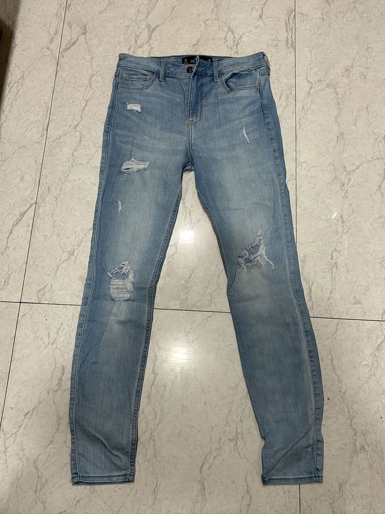 Hollister Ripped Jeans - Size?