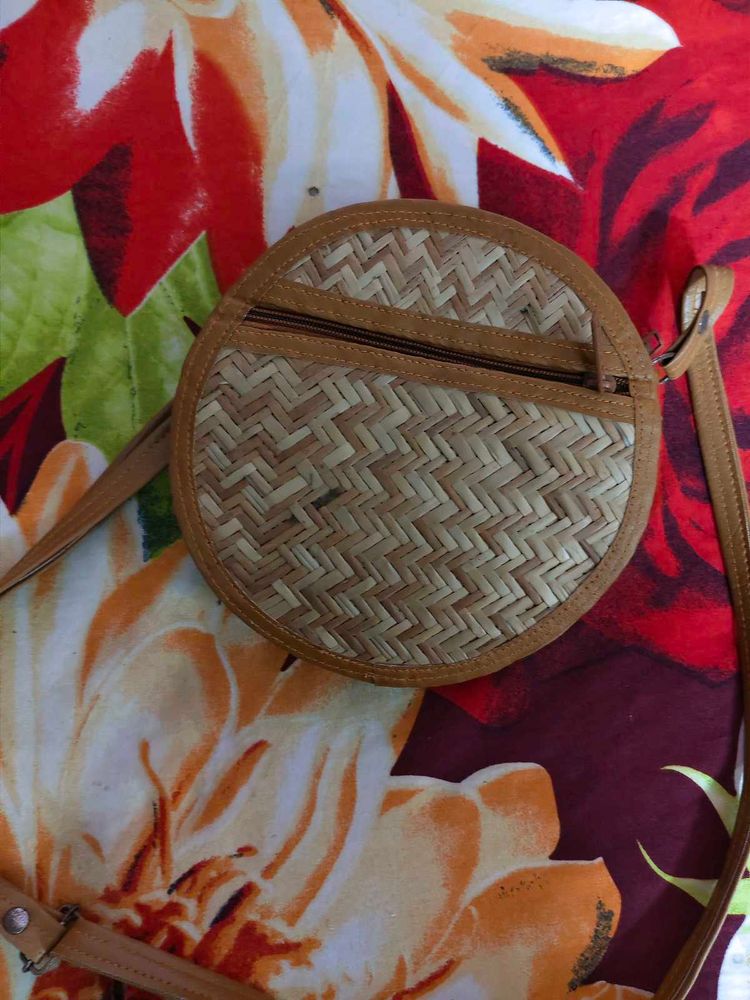 Woven Circle Crossbody Bag