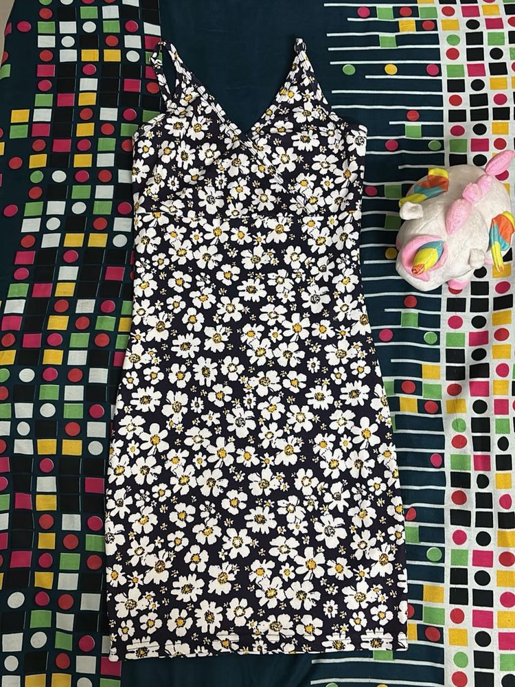 Daisy Print Mini Dress 💗