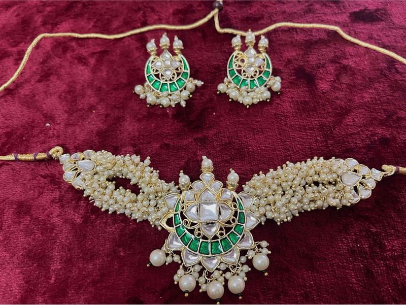 Grab This Elegant Kundan Choker &amp; Earring Set