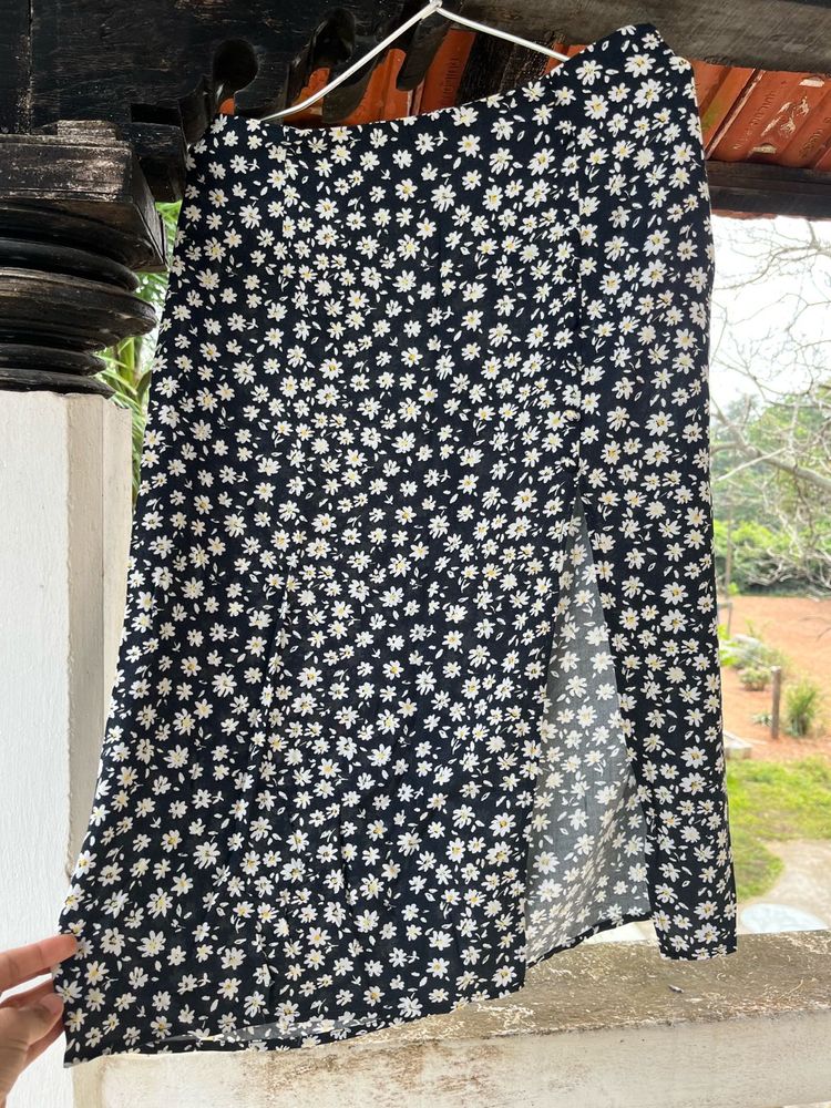 Floral H&amp;M Skirt