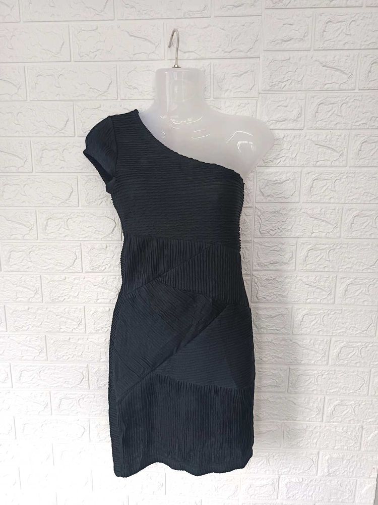 Imported  Black One-Shoulder Dress
