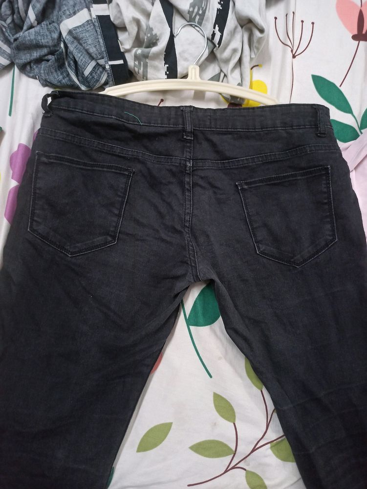 Black Capary Jeans