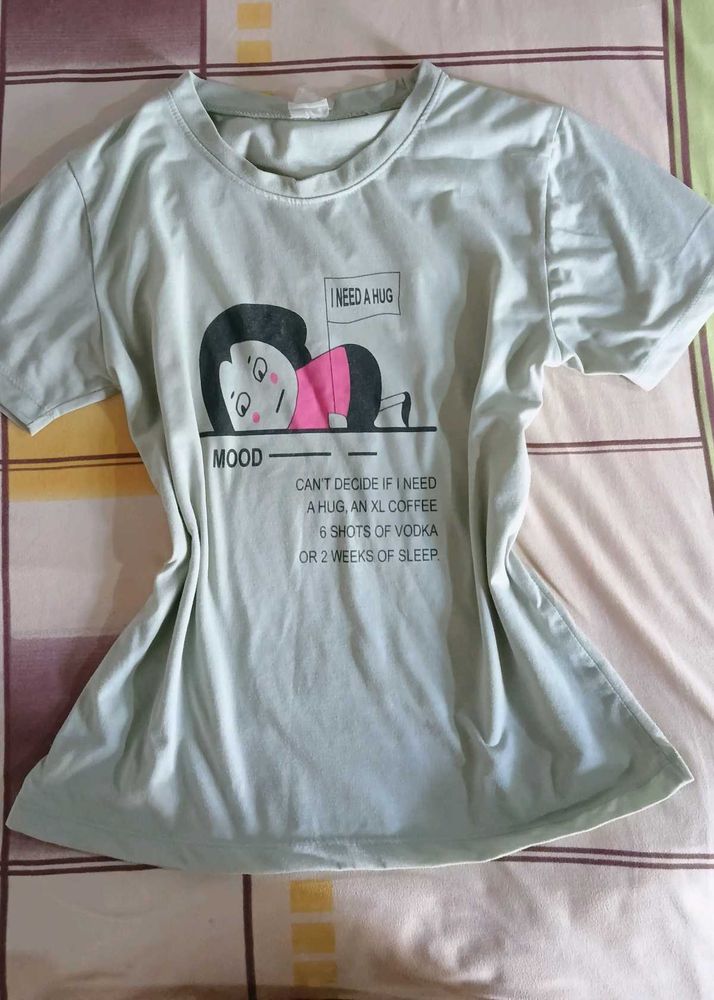 Mood Graphic Tee - I Need A Hug