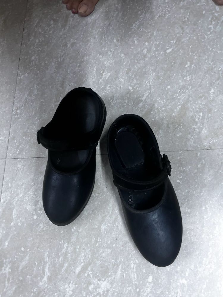 School Shoe Black paragon