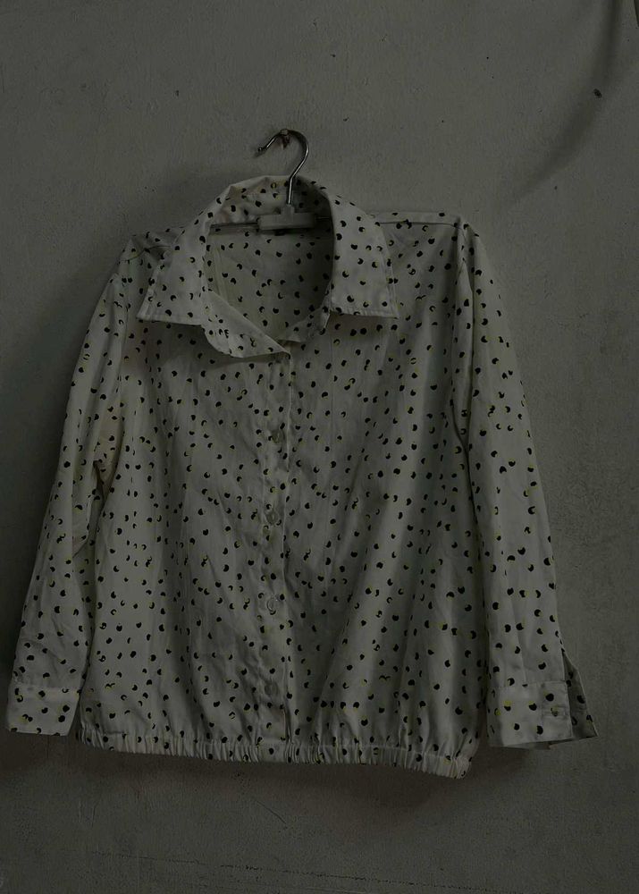 White 3/4th Sleeves Doted Shirt