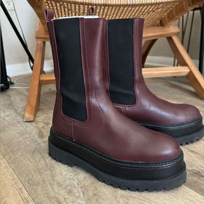 Limited edition MANGO Brown Chelsea Boots