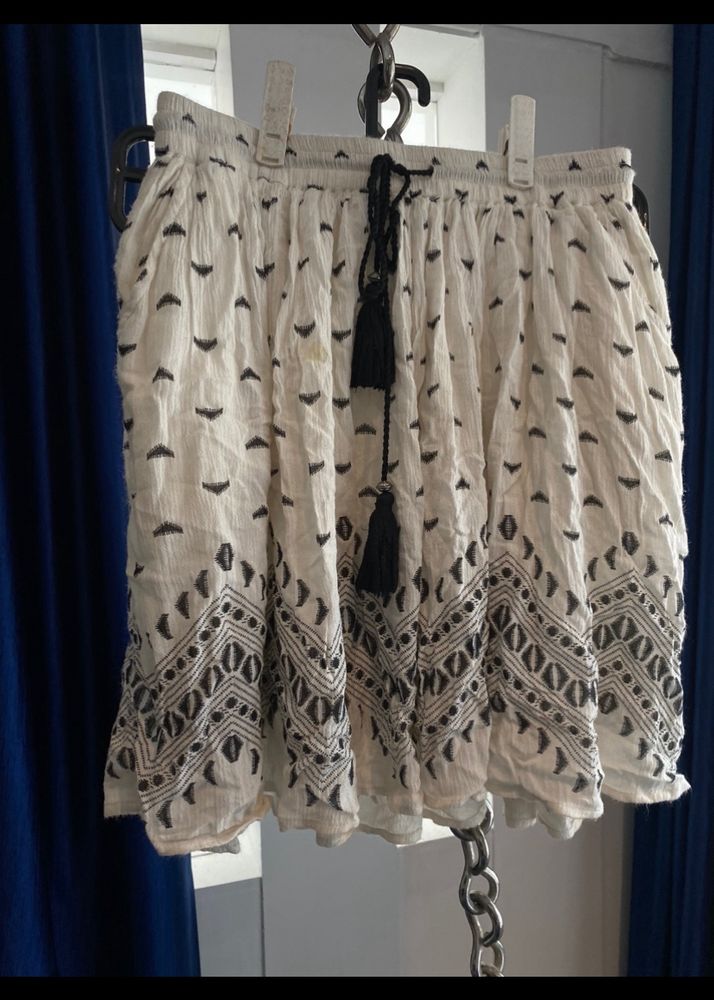 Girls Regular Fit Micro Print Skirt