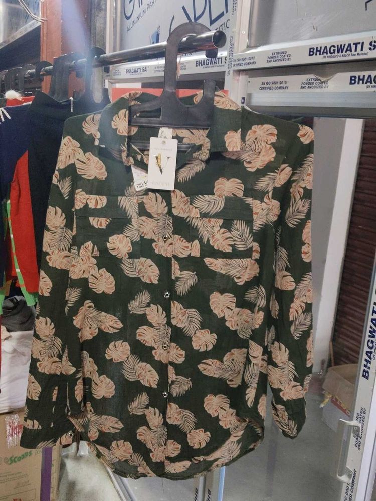 Green Tropical Leaf Print Shirt