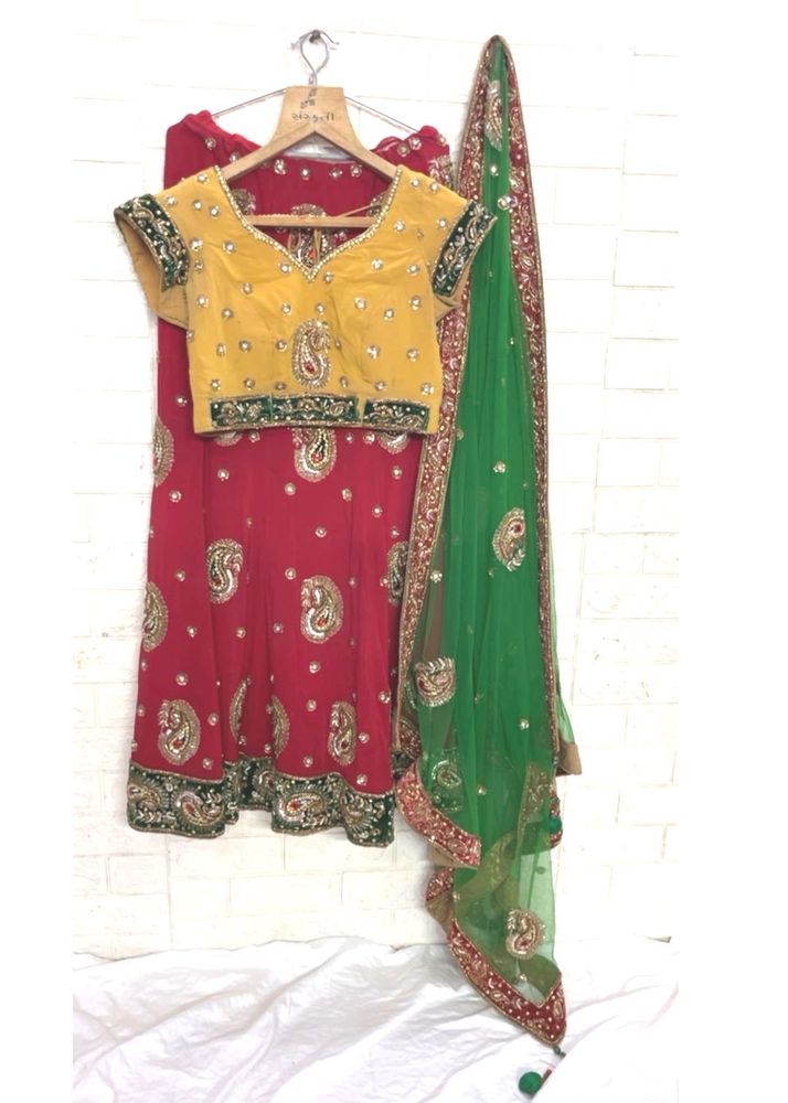 Zariwork Lehengacholi