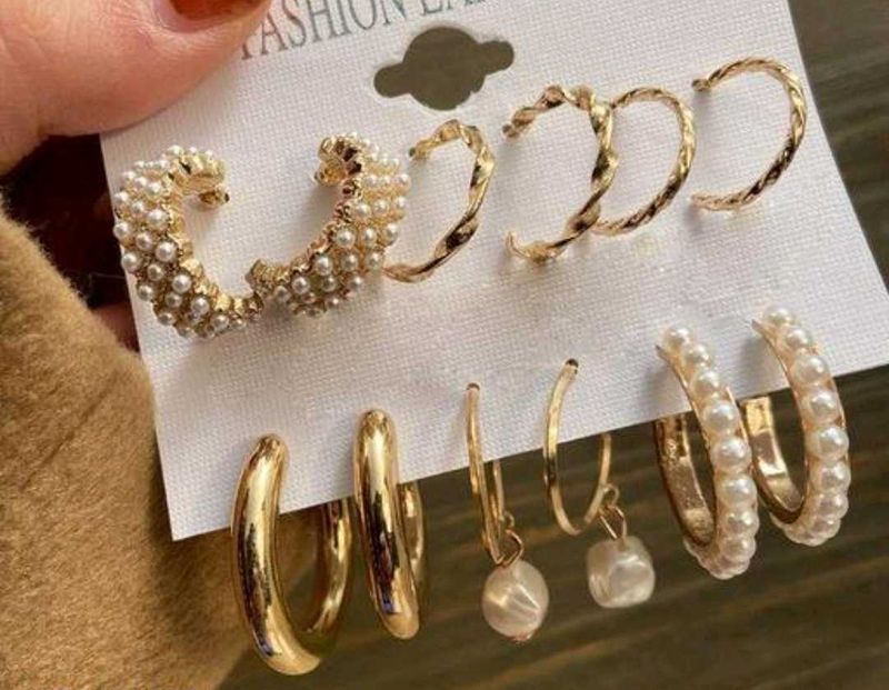 Gold Tone Earring Set