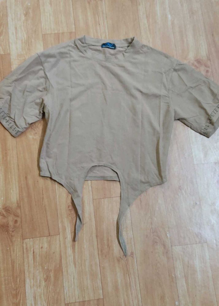 Introducing our chic Brown Crop Top –