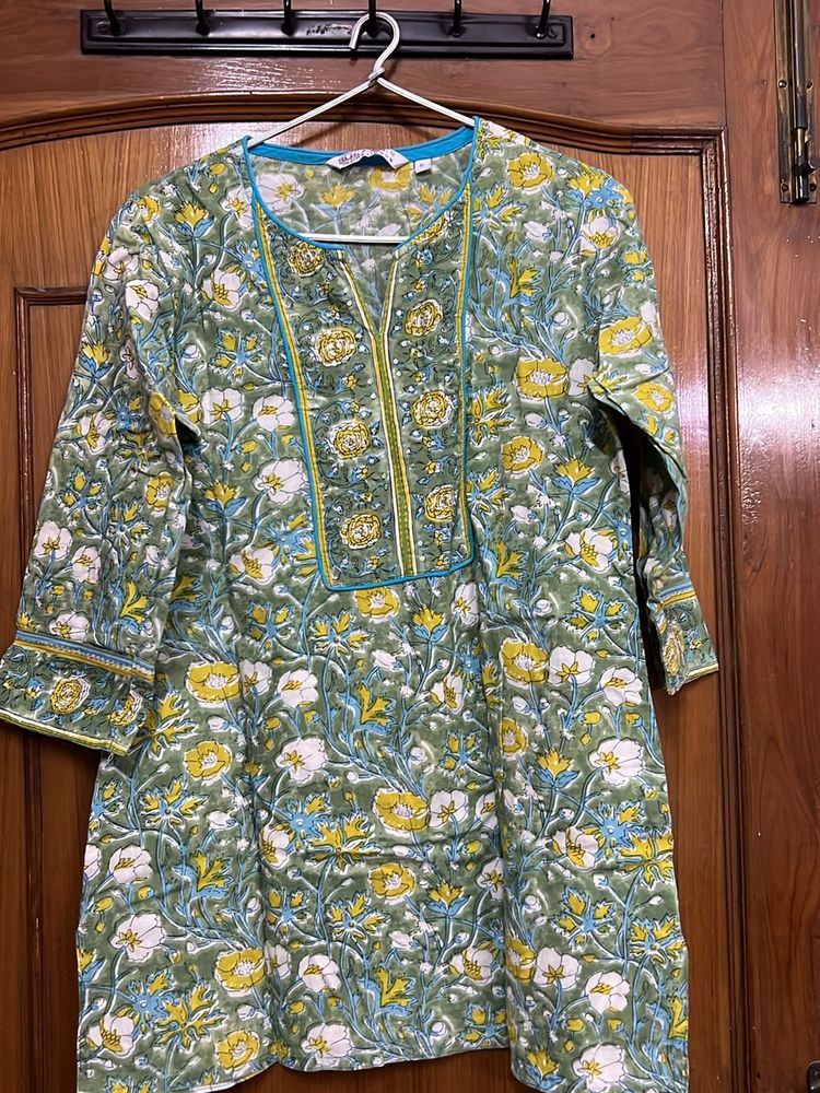 Short Kurti