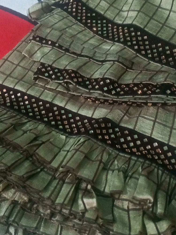 Frill Saree With Stiched Blouse 34bust