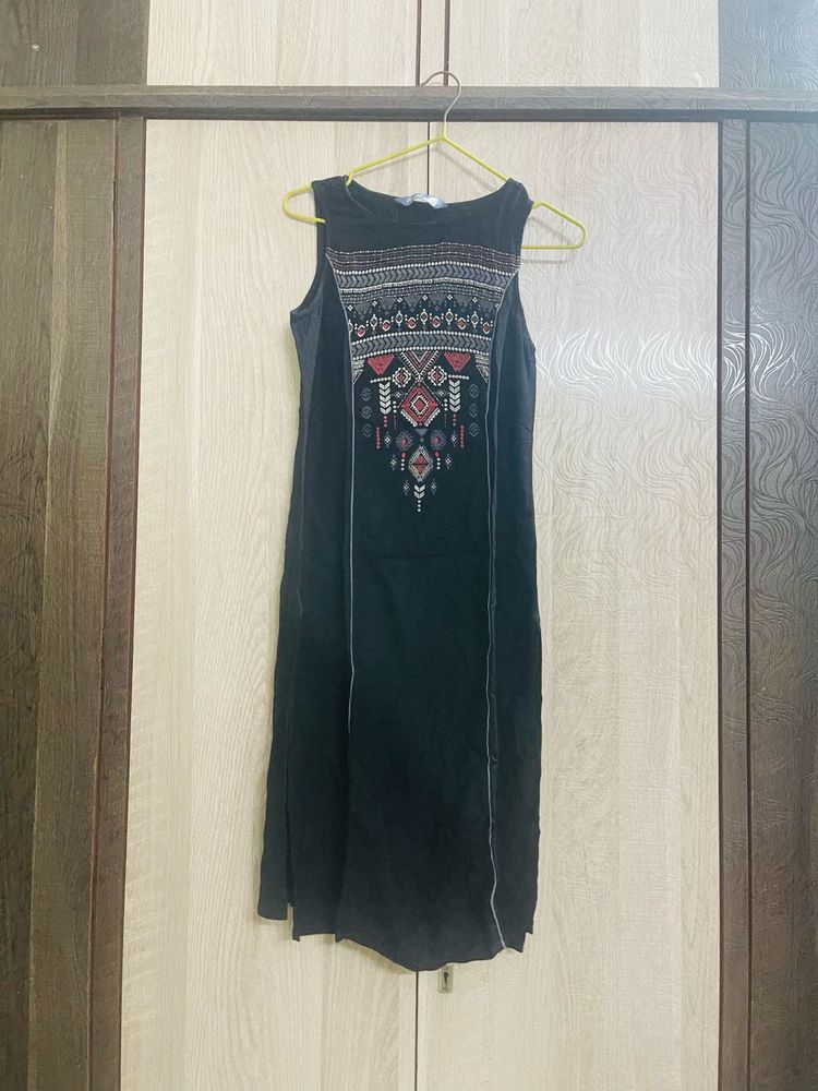Black Embroidered kurti