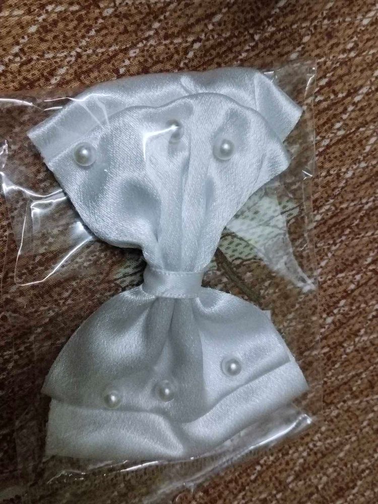 White Pearl Hair Bow