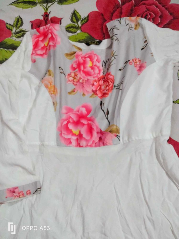 women kurti and dupatta set