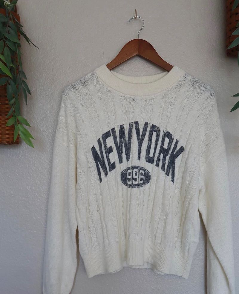 H&amp;M Cream Ribbed “New York” Sweatshirt | Size S