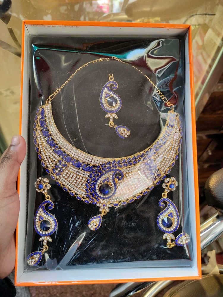 Elegant Blue Jewelry Set