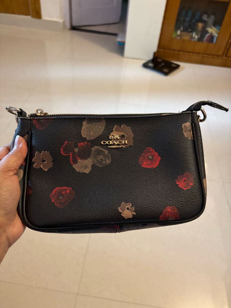 duty free Quality Coach Purse