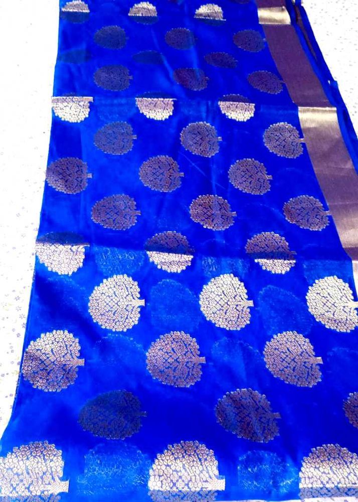 Pure Silk Kurta Set With Free New Saree