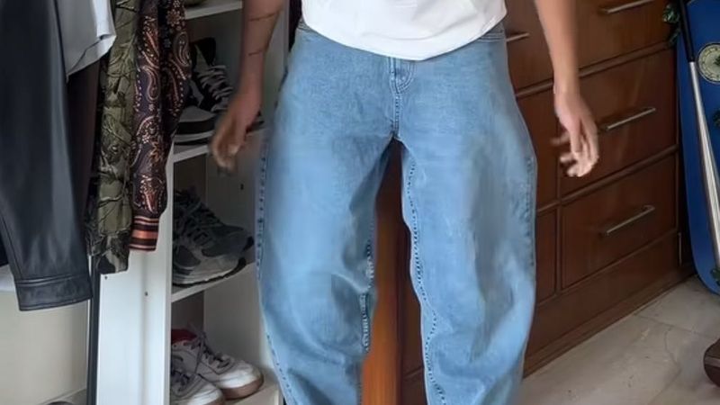 Baggy Light Wash Jeans