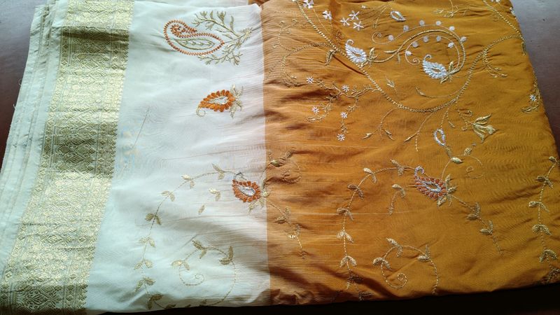 Beautiful Saree For Wedding Party 🌟