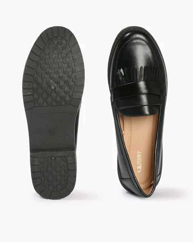 Women Slip-On Kiltie Loafers