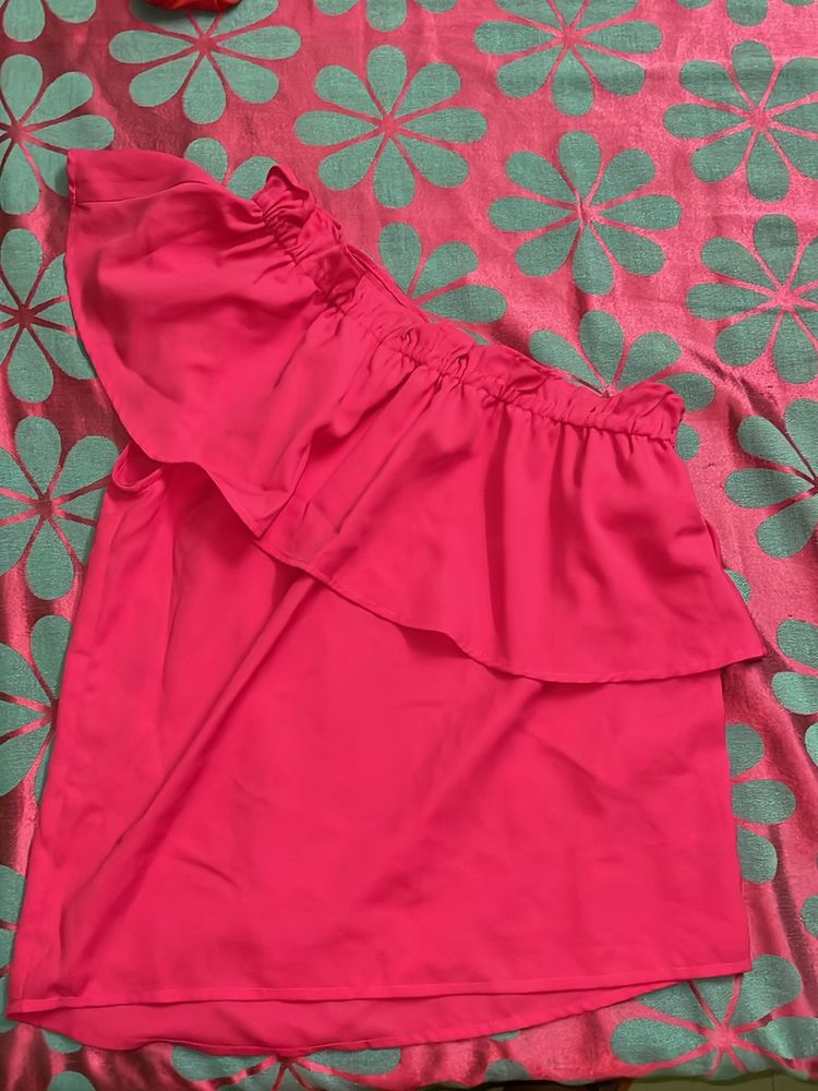 One Shoulder Top