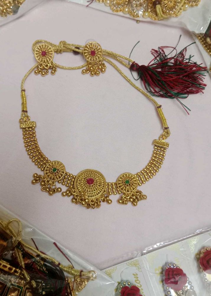 Gold Tone Necklace and Earring Set