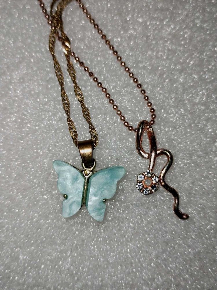 PRICE DROP!! Beautiful Necklace Set Of 2
