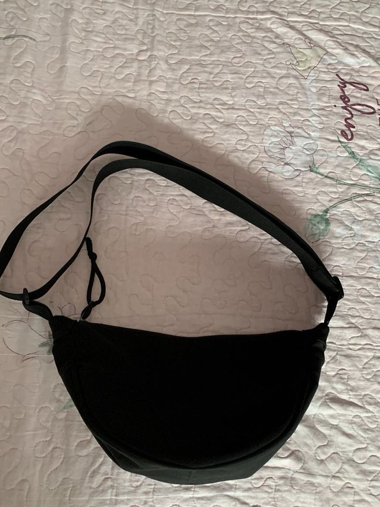 Moon Bag