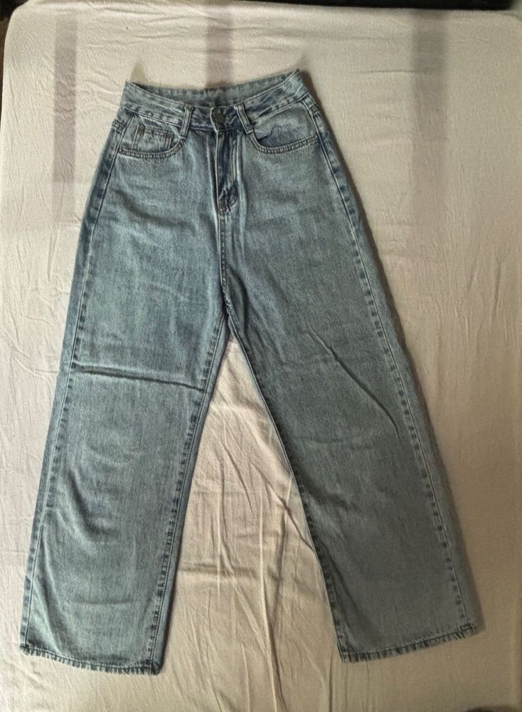 Straight Fitted Jeans