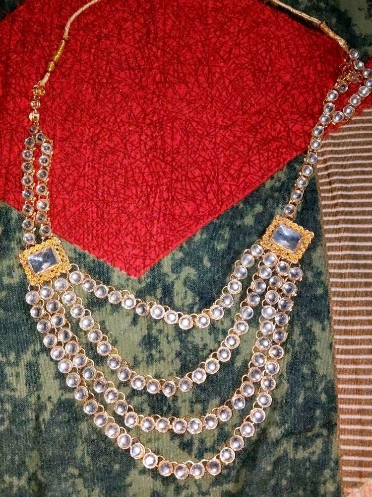 Elegant Layered Necklace