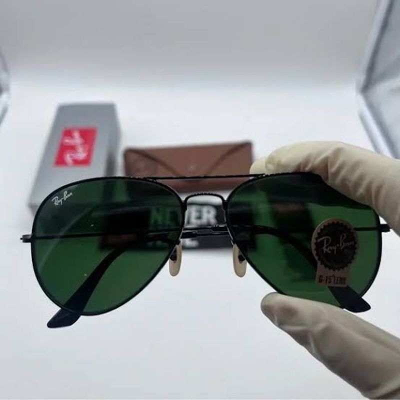 RAY BAN