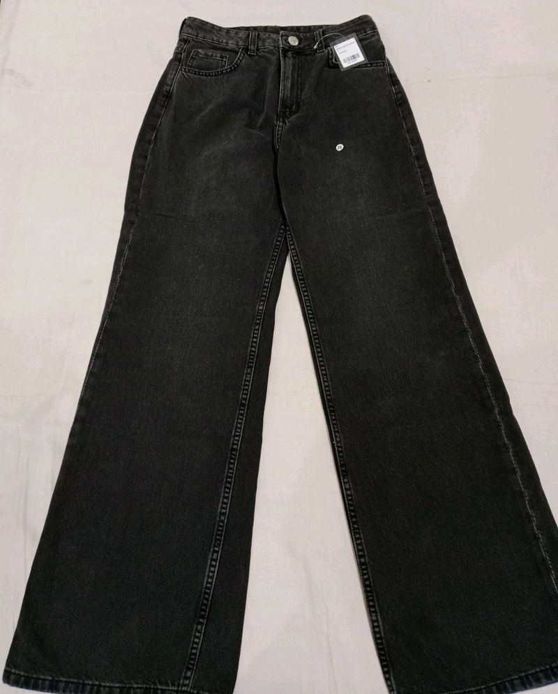 H&amp;M Wide Leg Jeans..with TAG Attached..never Used