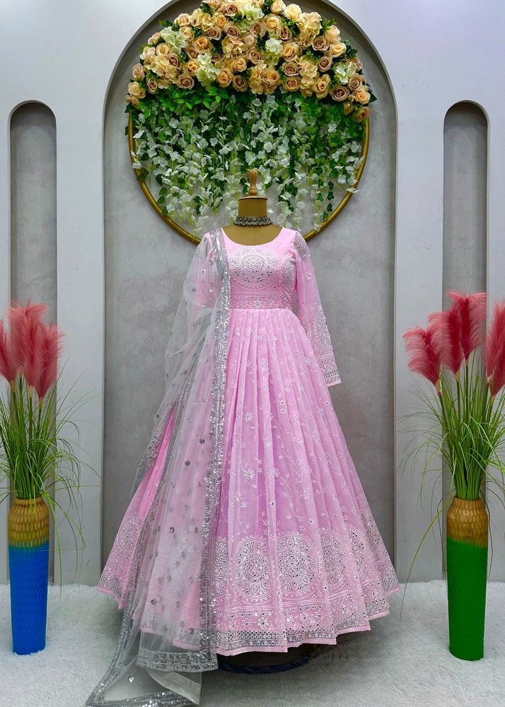 Brand New Video Add Trendy Heavy Gown