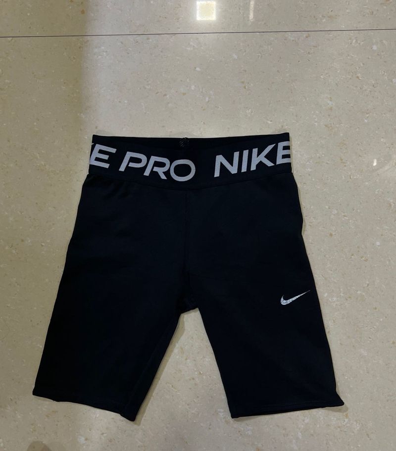 NIKE PRO SHORTS