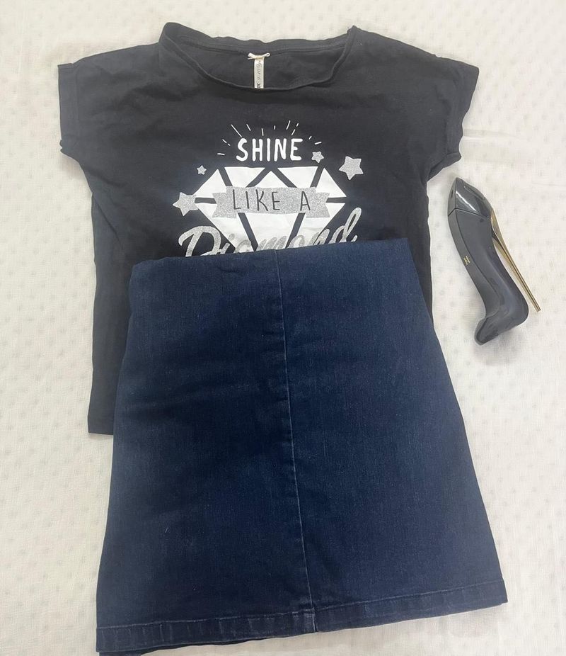 Max Black Crop Top