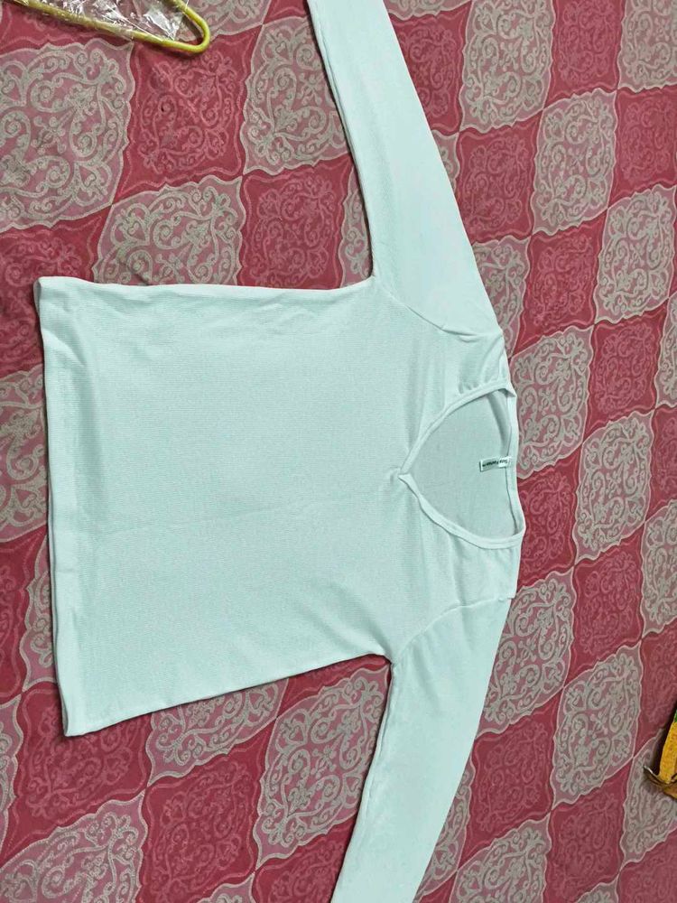 A Casul White Top