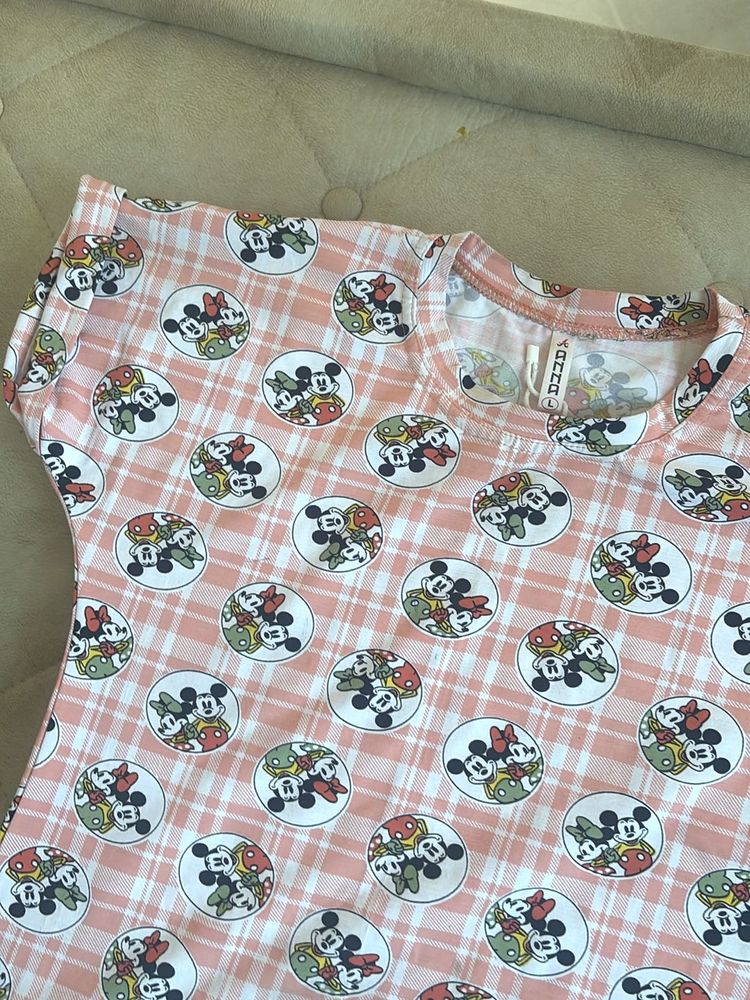 It is a cute Tshirt