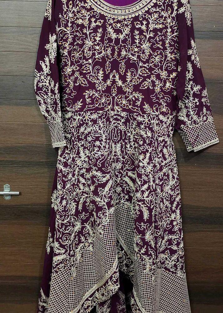 Elegant Embroidered Purple Kurta
