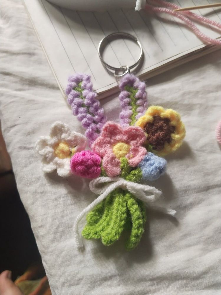 Crochet Mini Flower Bouquet Keychain💐