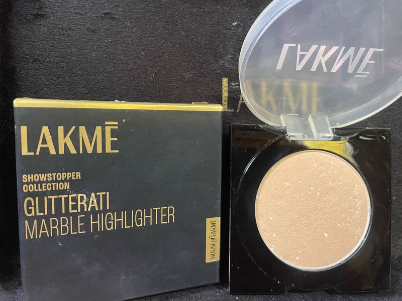 Lakme Glitterati Marble Highlighter