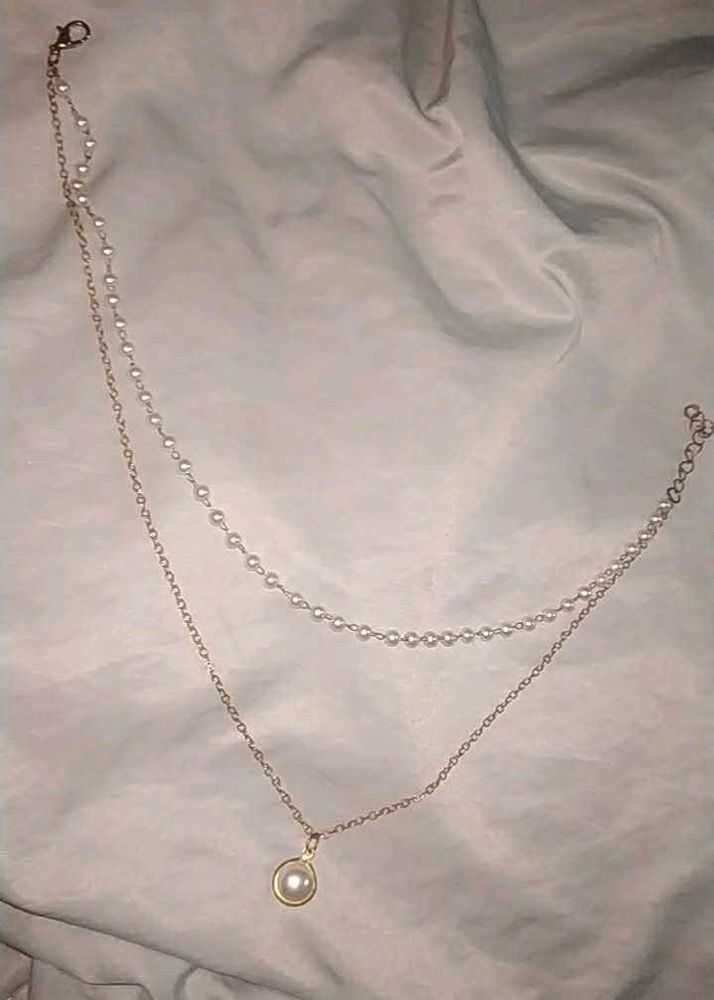 Pearl Pendant Layered Necklace