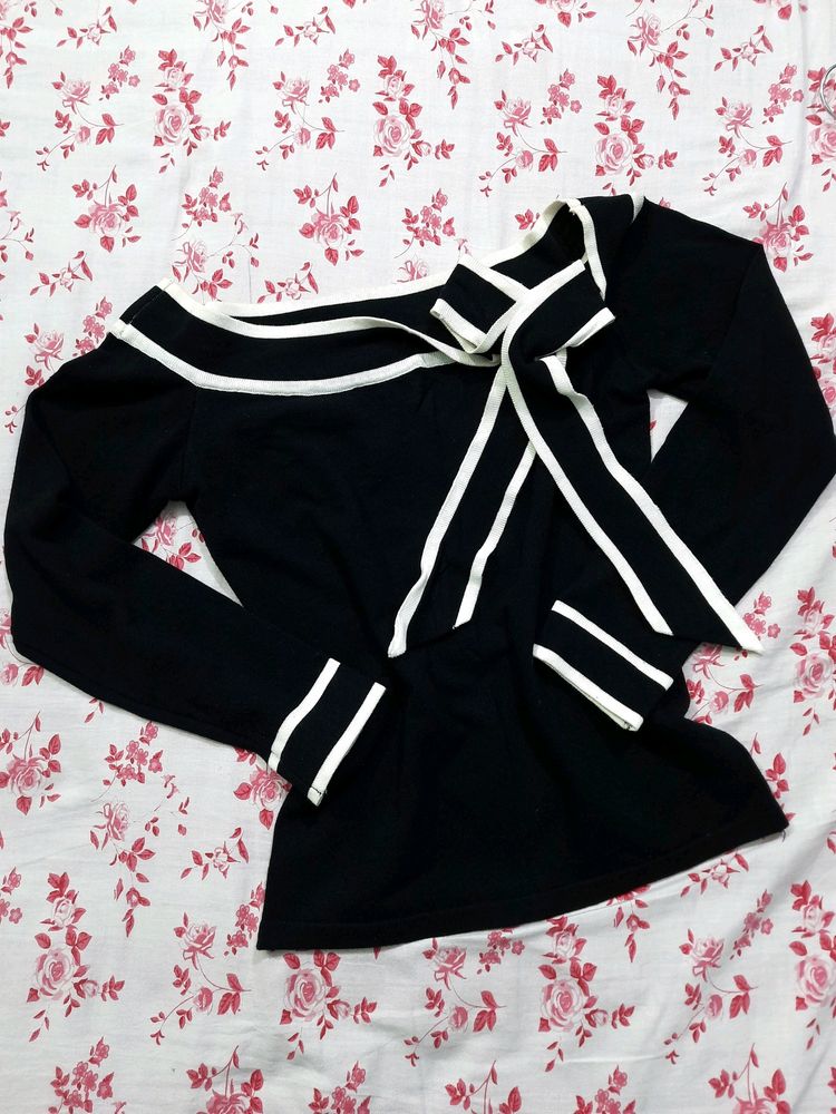 Black Crop Top