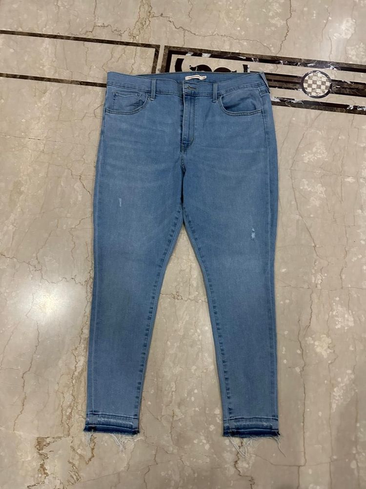 Light Wash Denim Jeans