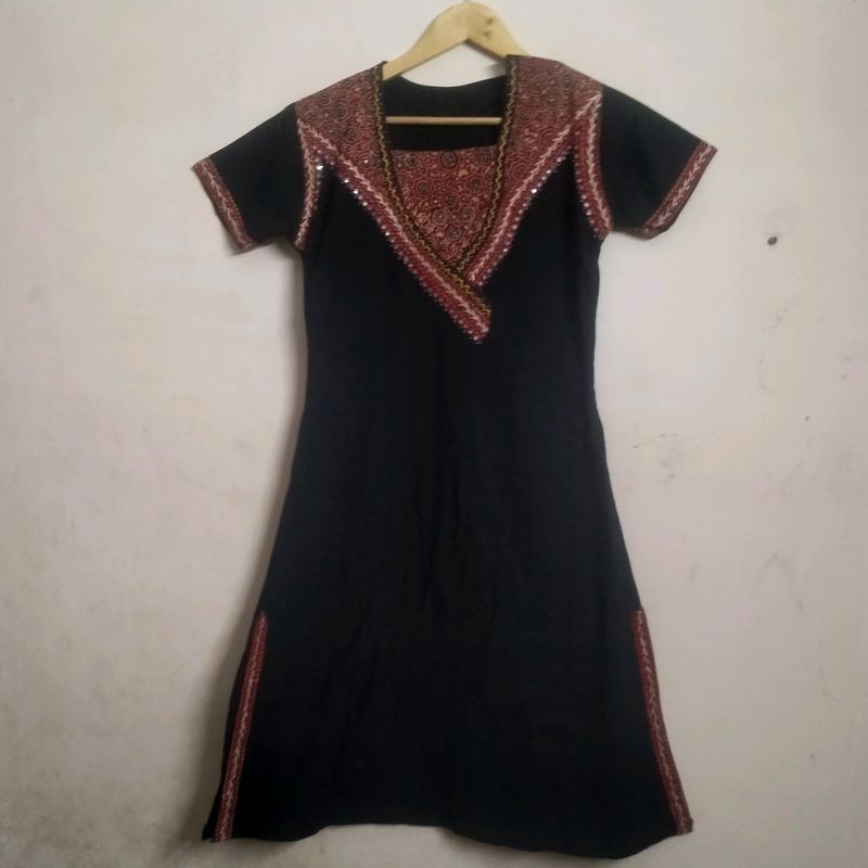 Black Kurta(Women&#39;s)