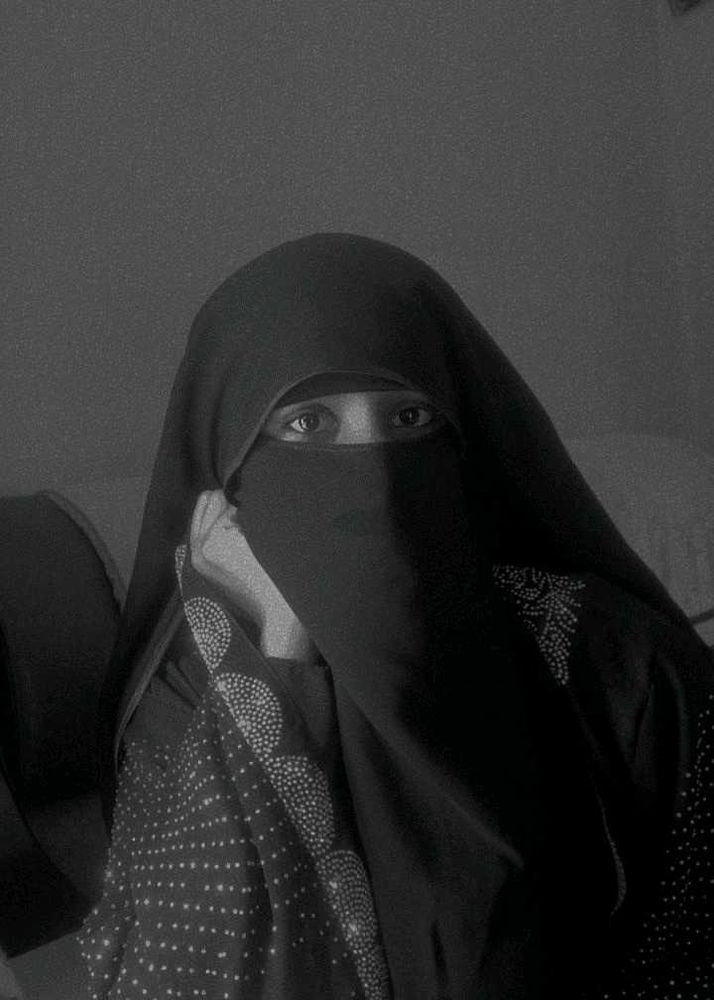 Elegant Black Niqab Nose Pis