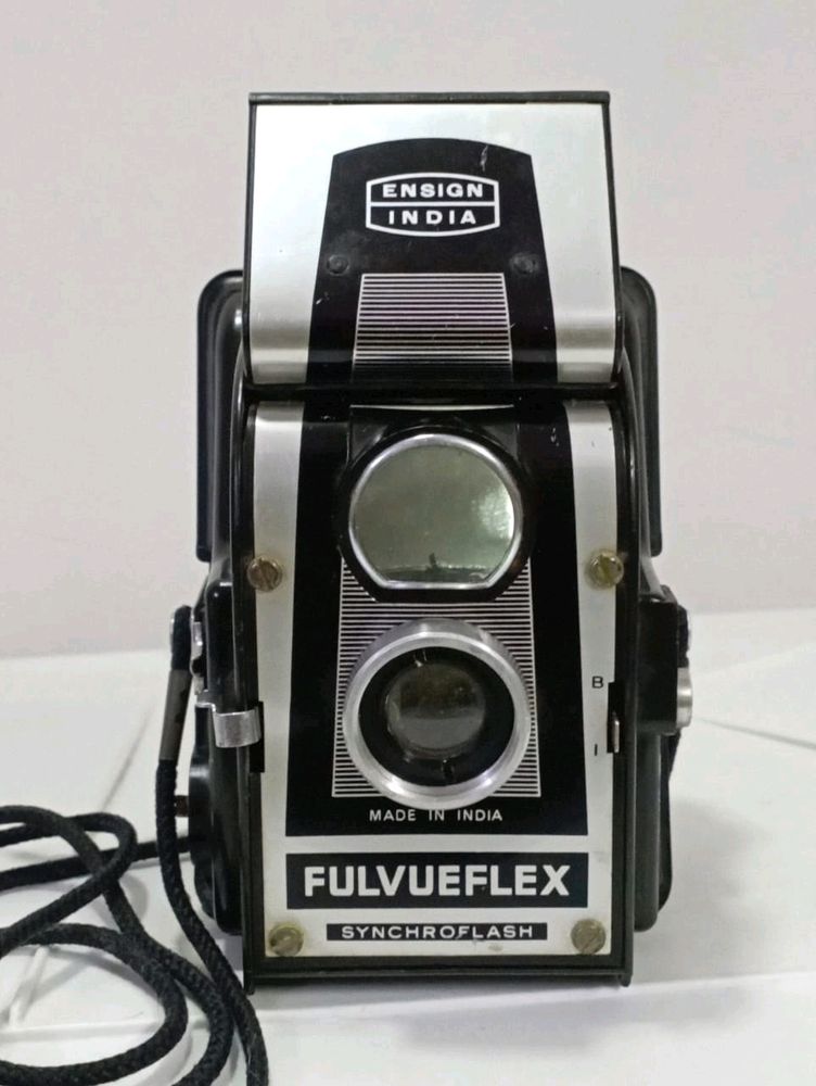 RARE FULVUEFLEX Camera.